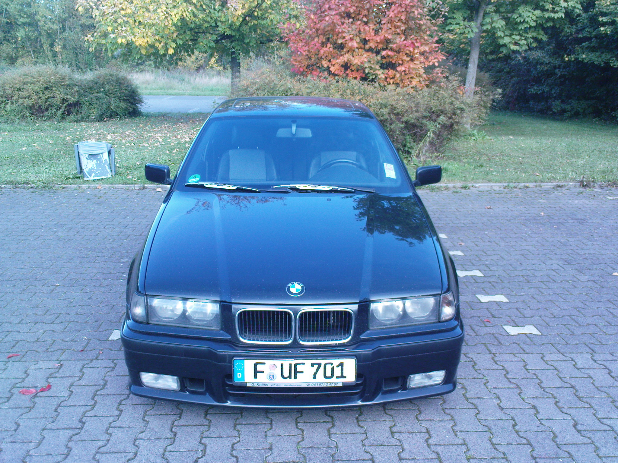 BMW 318ti compact