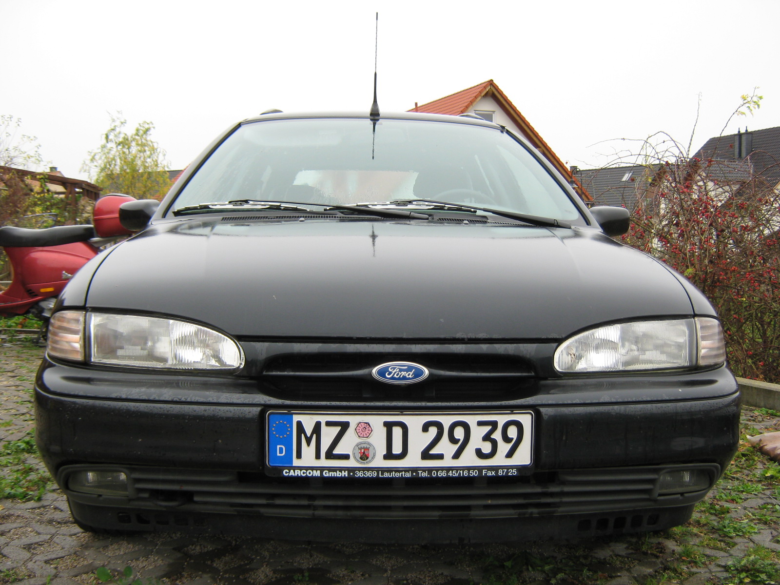 Ford MONDEO I Kombi 1.8 I 16V (KBA 0928-842)