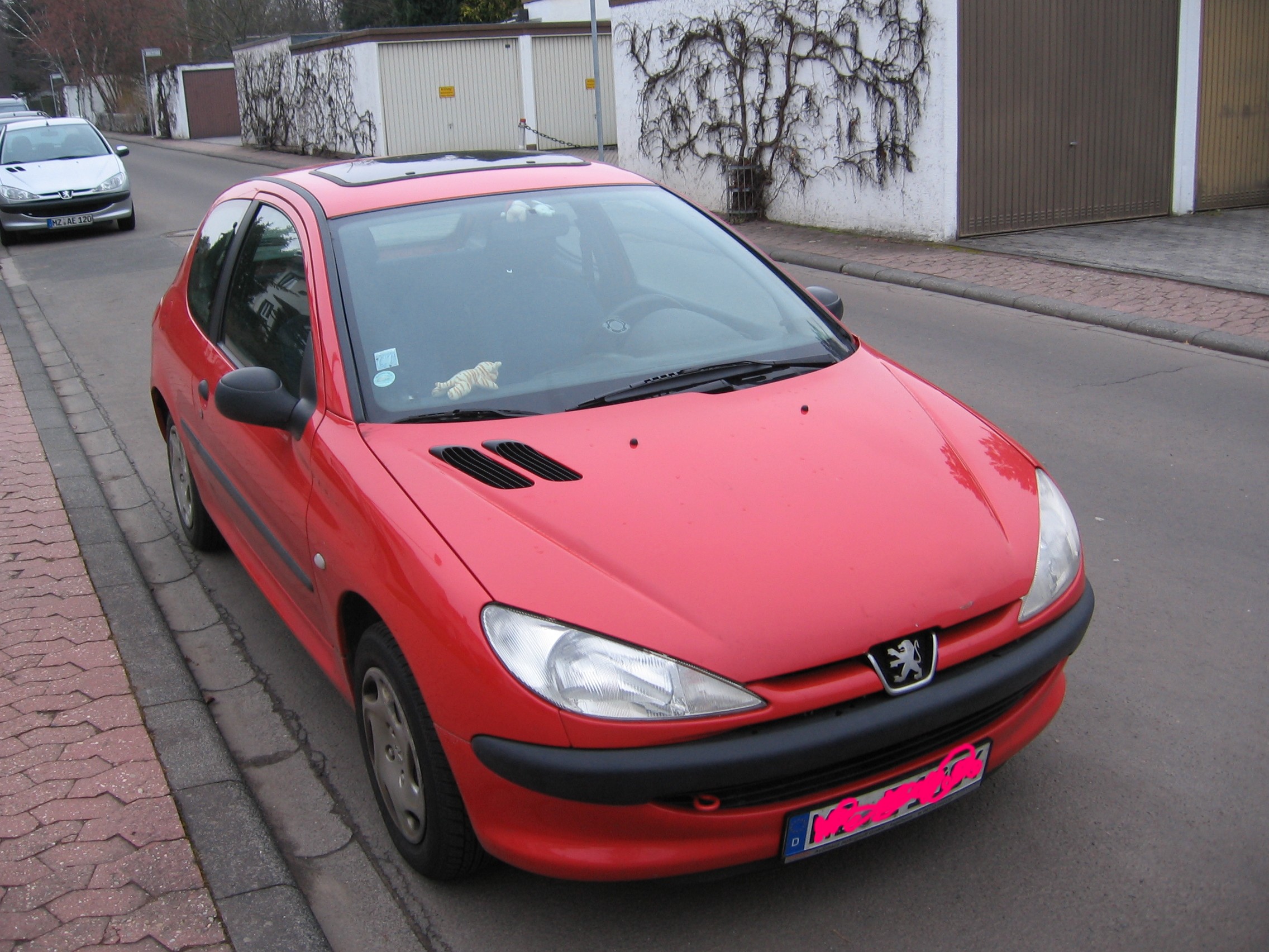 Peugeot 206, Erstzulassung 4/2001