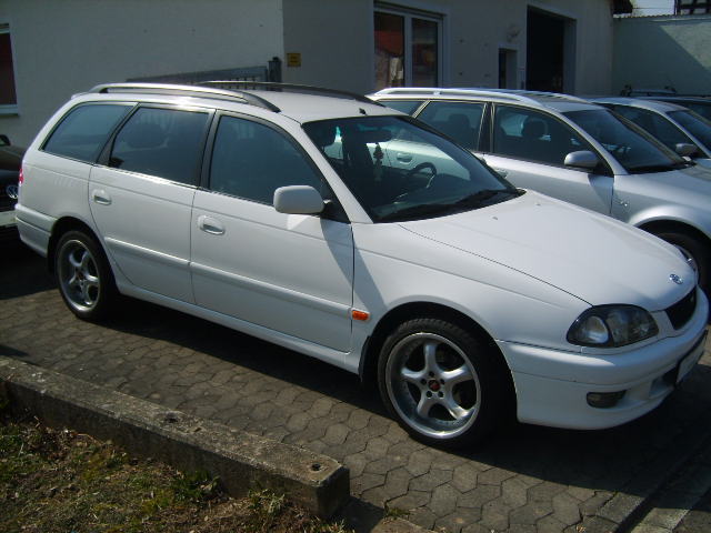 Toyta Avensis Kombi 1998