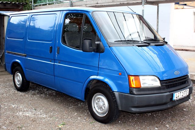 Ford Transit 2,5 Liter Diesel (LKW Kasten)