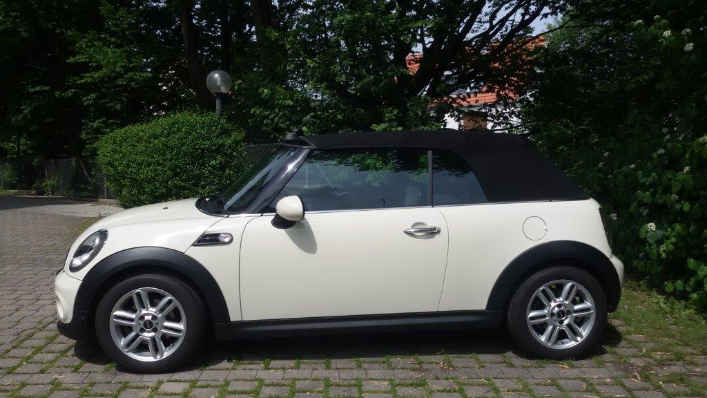 Mini Cooper Cabrio Vollleder, EZ 2012, Navi, unfallfrei, 13600 km