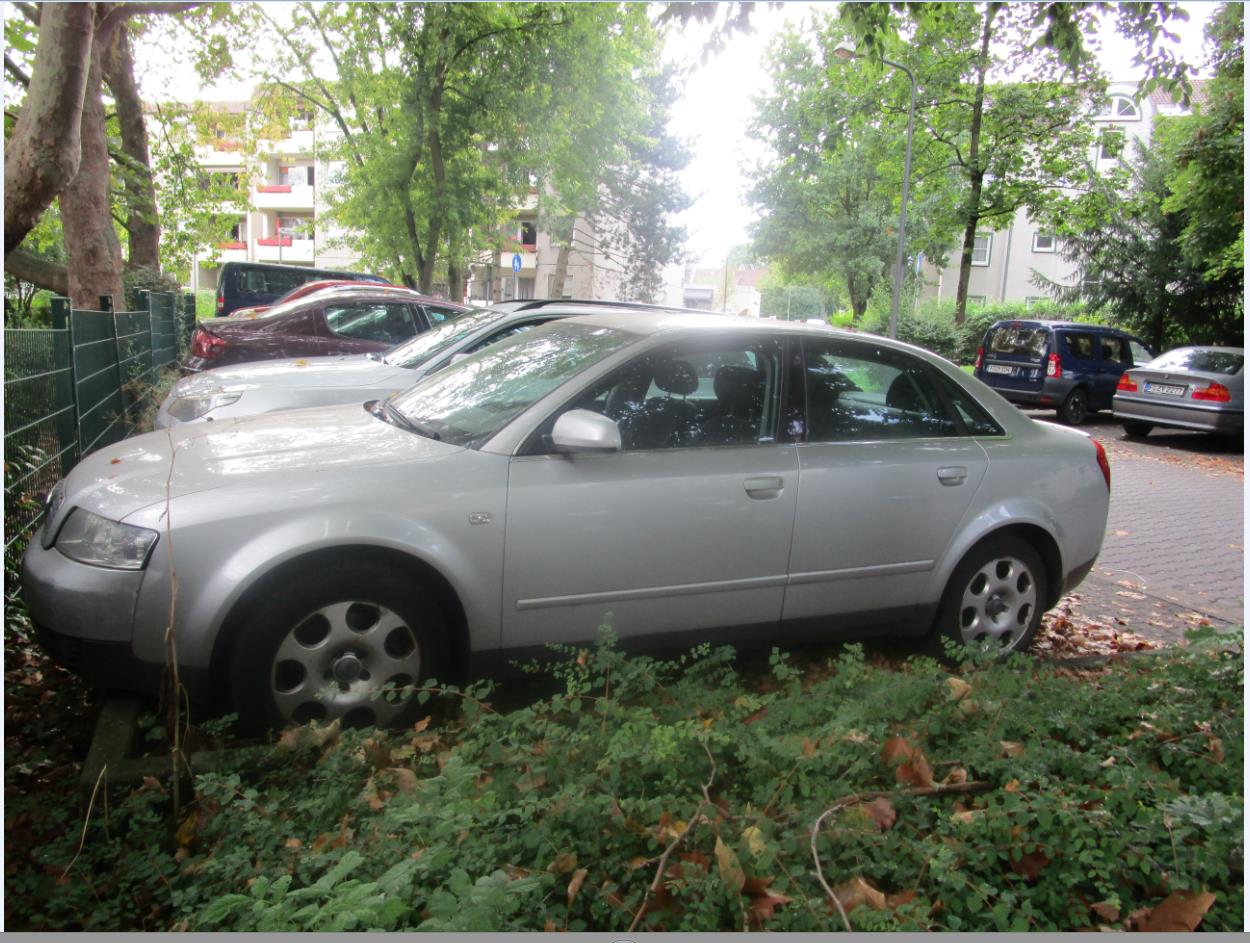 AudiA4,Baujahr2002,KMStand220000,170PS,Benzin,Unfallfrei